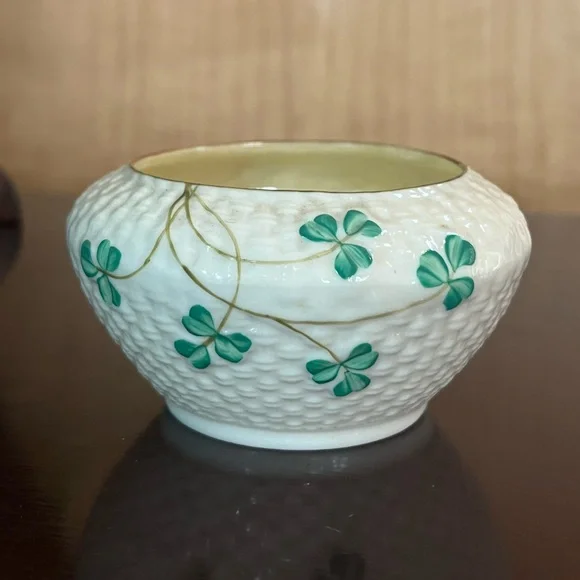 Vintage Belleek Shamrock creamer & sugar bowl set signed hand painted 4" & 3.5"